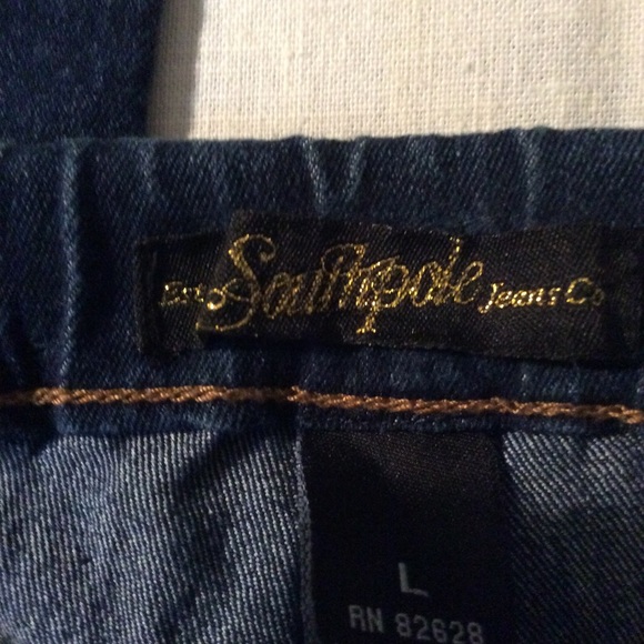 Southpole Jeans Co. Distressed Denim Jeggings. - Picture 6 of 7